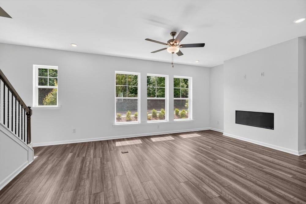 3 bedroom, 4 bathroom, 1,893 sq ft townhouse under contract at 104 Epperly Way, Tucker, GA 30084 — photo 5
