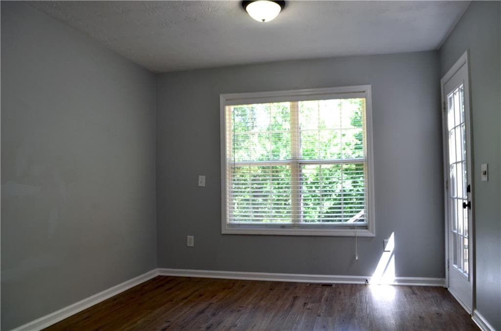 4 bedroom, 3 bathroom, 1,496 sq ft single family residence for sale at 43 Stiles Court, Cartersville, GA 30120 — photo 5