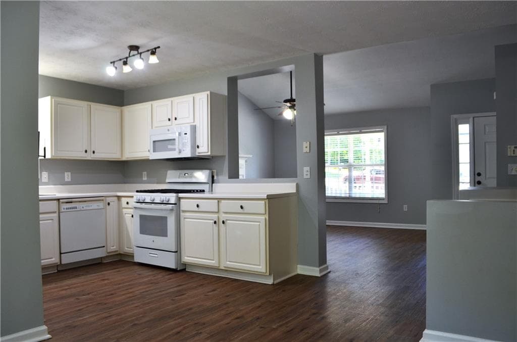 4 bedroom, 3 bathroom, 1,496 sq ft single family residence for sale at 43 Stiles Court, Cartersville, GA 30120 — photo 6