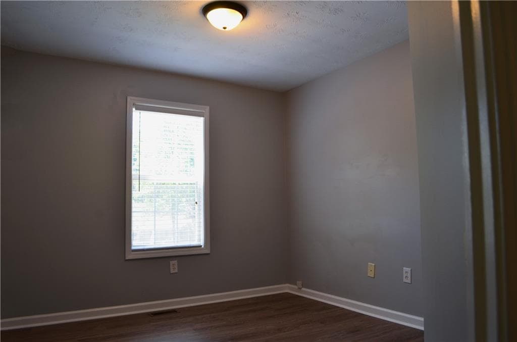 4 bedroom, 3 bathroom, 1,496 sq ft single family residence for sale at 43 Stiles Court, Cartersville, GA 30120 — photo 9