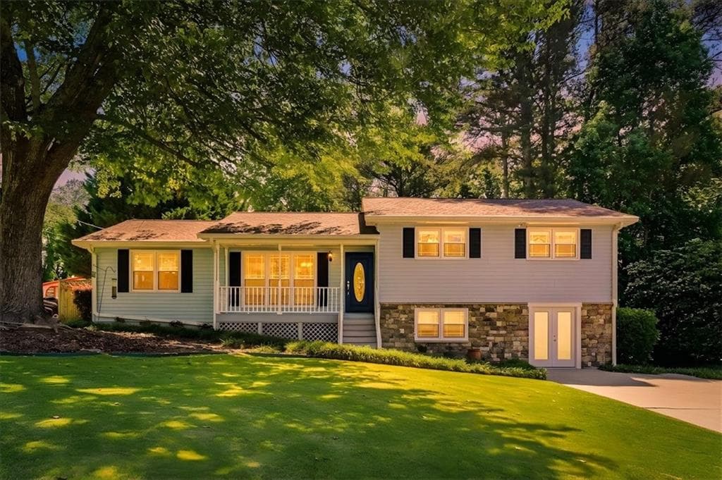 6812 Sky Lane Drive, Acworth, GA 30102 — most recent listing photo