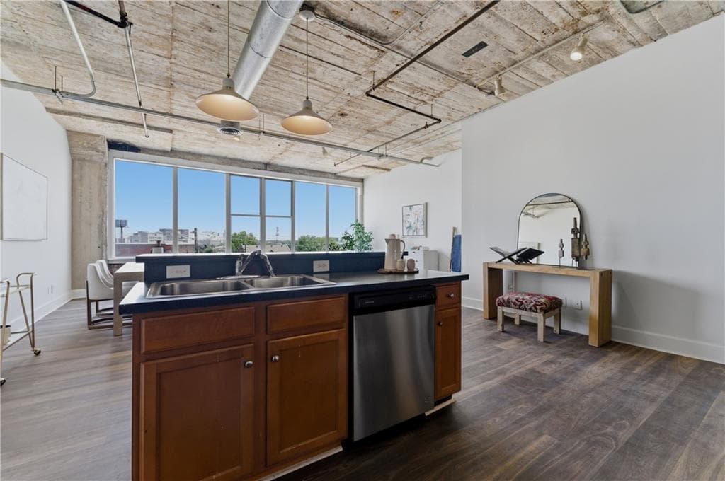 2 bedroom, 2 bathroom, 2,027 sq ft condominium for sale at 505 Whitehall Street 401, Atlanta, GA 30303 — photo 8