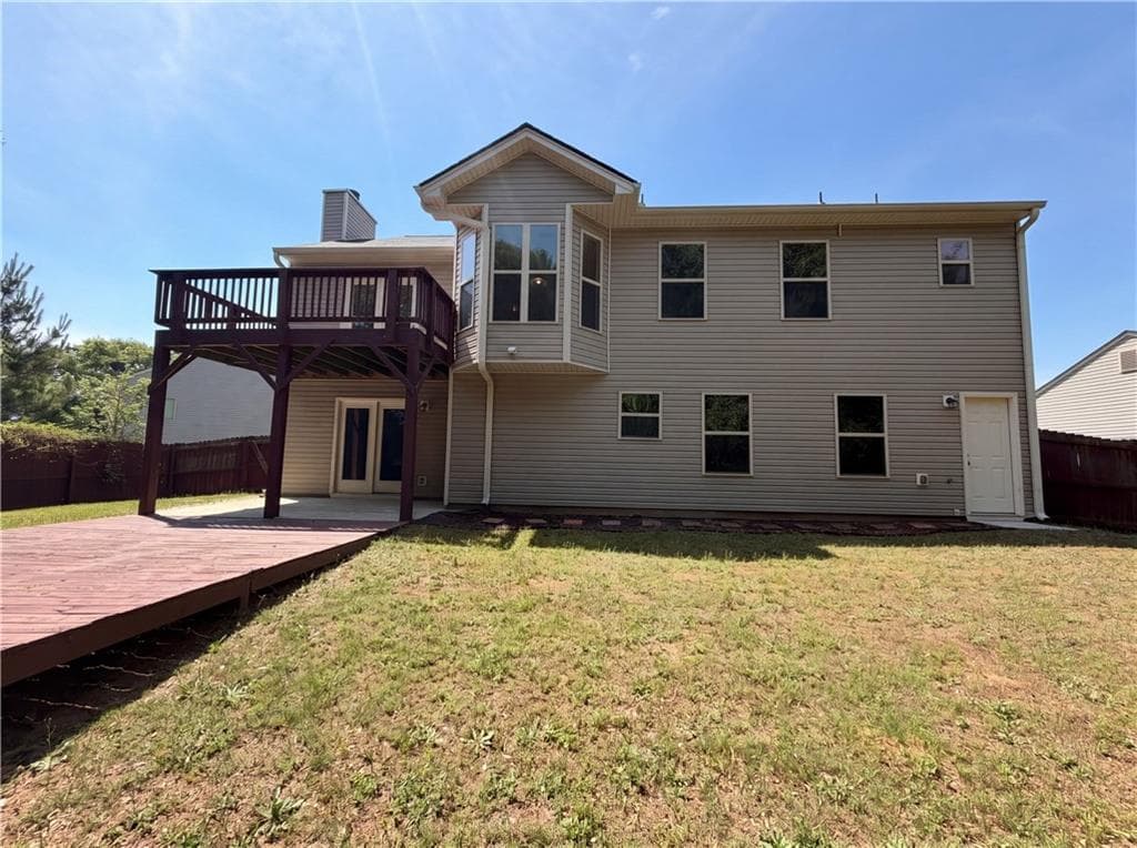 4 bedroom, 3 bathroom, 2,335 sq ft single family residence under contract at 2721 Berkshire Drive, Winder, GA 30680 — photo 5