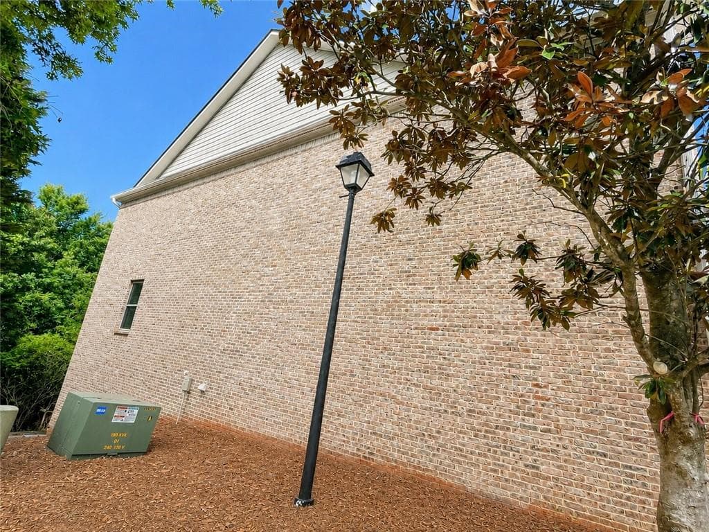3 bedroom, 4 bathroom, 3,067 sq ft townhouse under contract at 4265 Cold Spring Court, Cumming, GA 30041 — photo 3