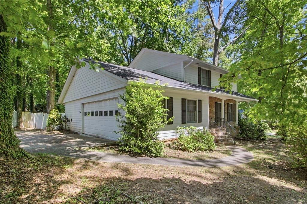 4 bedroom, 4 bathroom, 2,664 sq ft single family residence for sale at 103 Creek Bed Court, Peachtree City, GA 30269 — photo 3