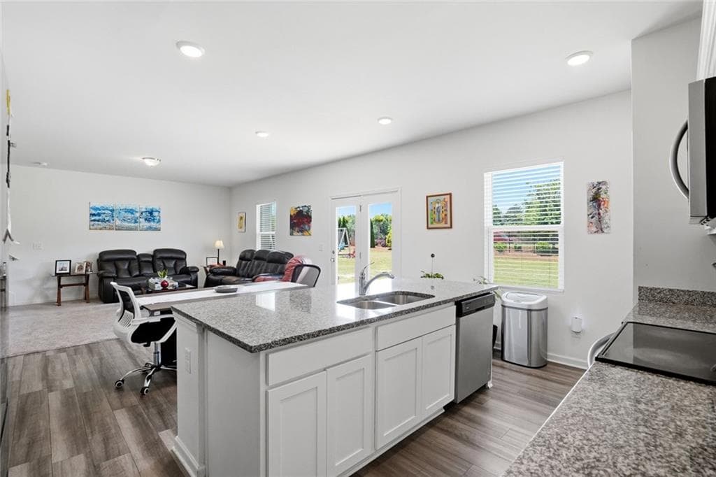 4 bedroom, 3 bathroom, 2,132 sq ft single family residence for sale at 65 Knightsbridge Lane, Winder, GA 30680 — photo 9