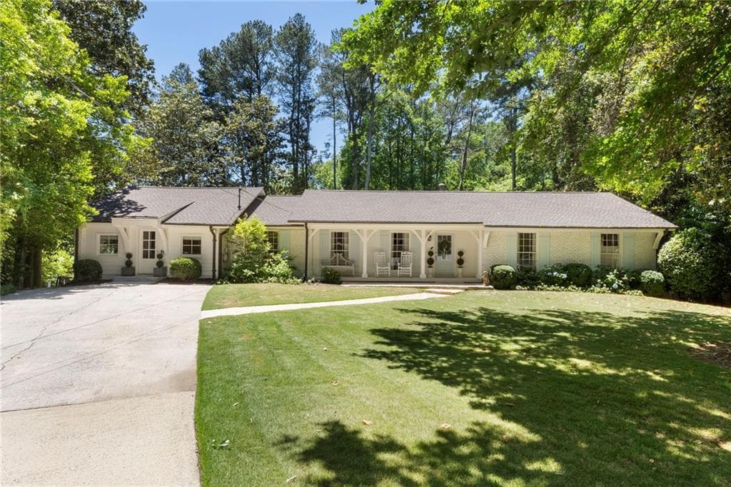 4 bedroom, 4 bathroom, 3,900 sq ft single family residence sold at 4770 Chatworth Court, Atlanta, GA 30342