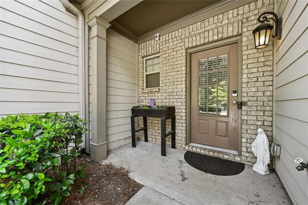 3 bedroom, 3 bathroom, 1,780 sq ft townhouse for sale at 2496 Norwood Park Crossing, Atlanta, GA 30340 — photo 8