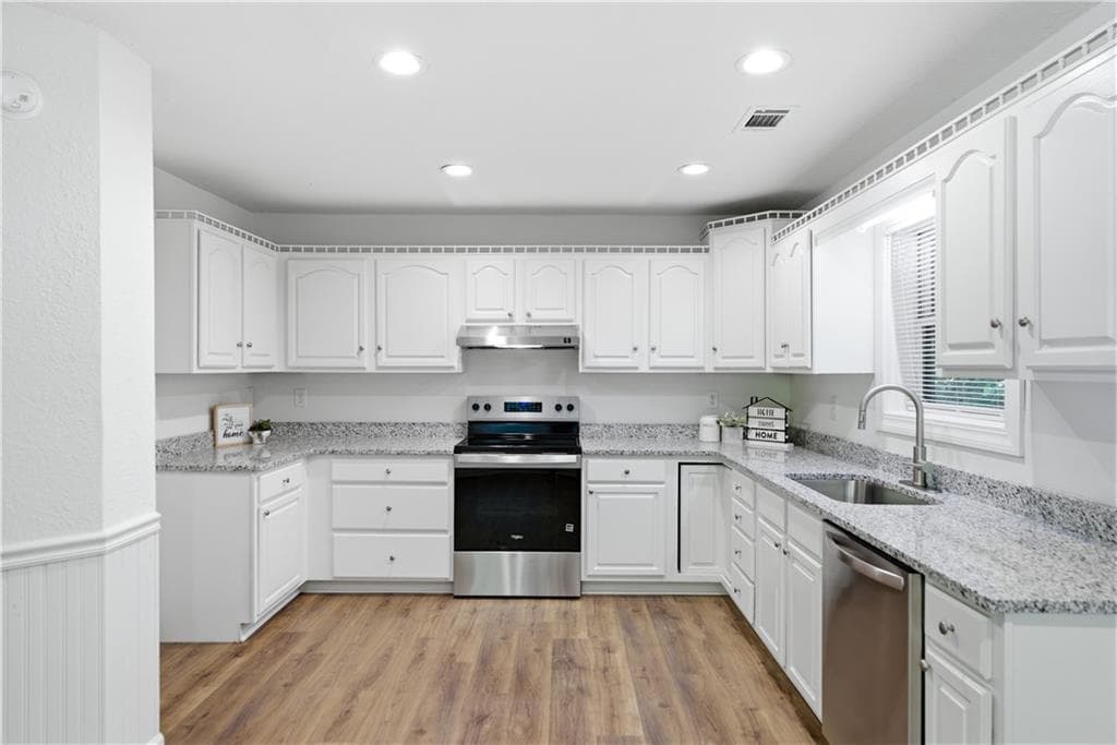 5 bedroom, 3 bathroom, 2,568 sq ft single family residence under contract at 1029 Woodlawn Drive, Cleveland, GA 30528 — photo 10
