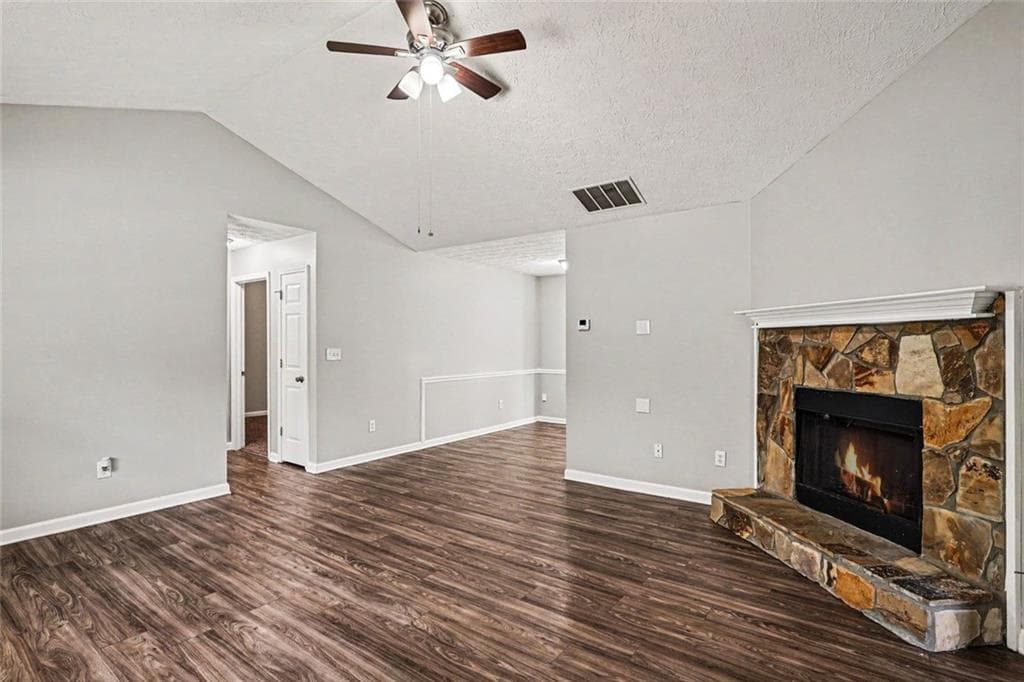 3 bedroom, 2 bathroom, 1,326 sq ft single family residence for sale at 66 Mallie Court, Hampton, GA 30228 — photo 5