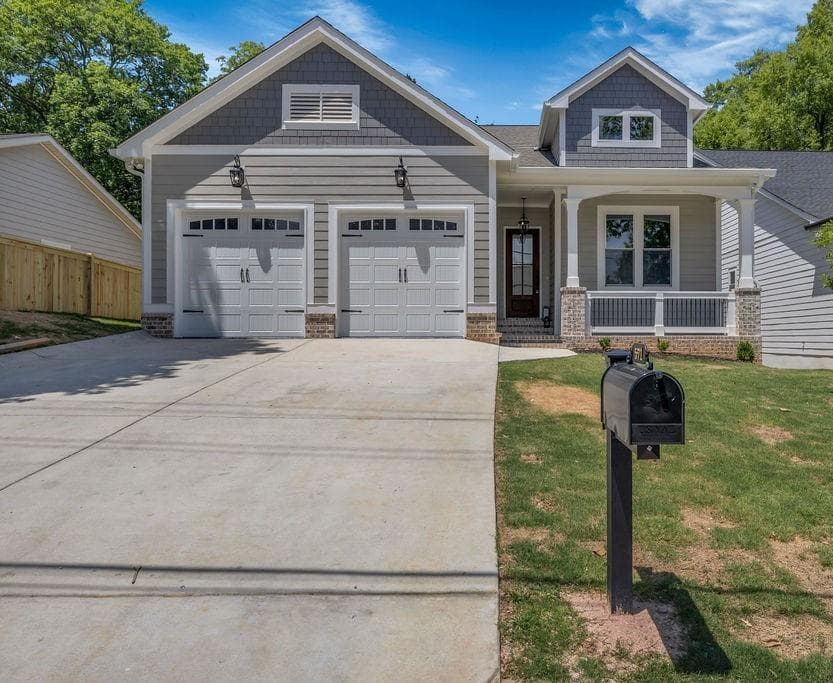 4 bedroom, 4 bathroom, 3,076 sq ft single family residence for sale at 571 Lawrence Street, Marietta, GA 30060