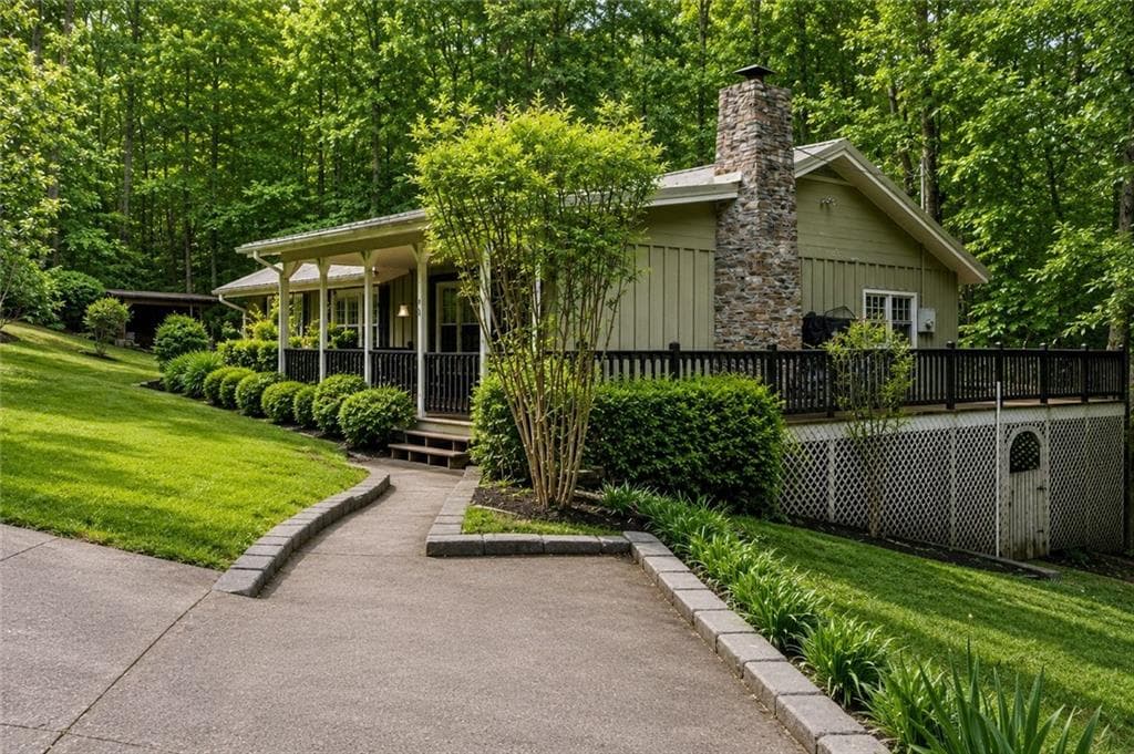 283 Ash Circle