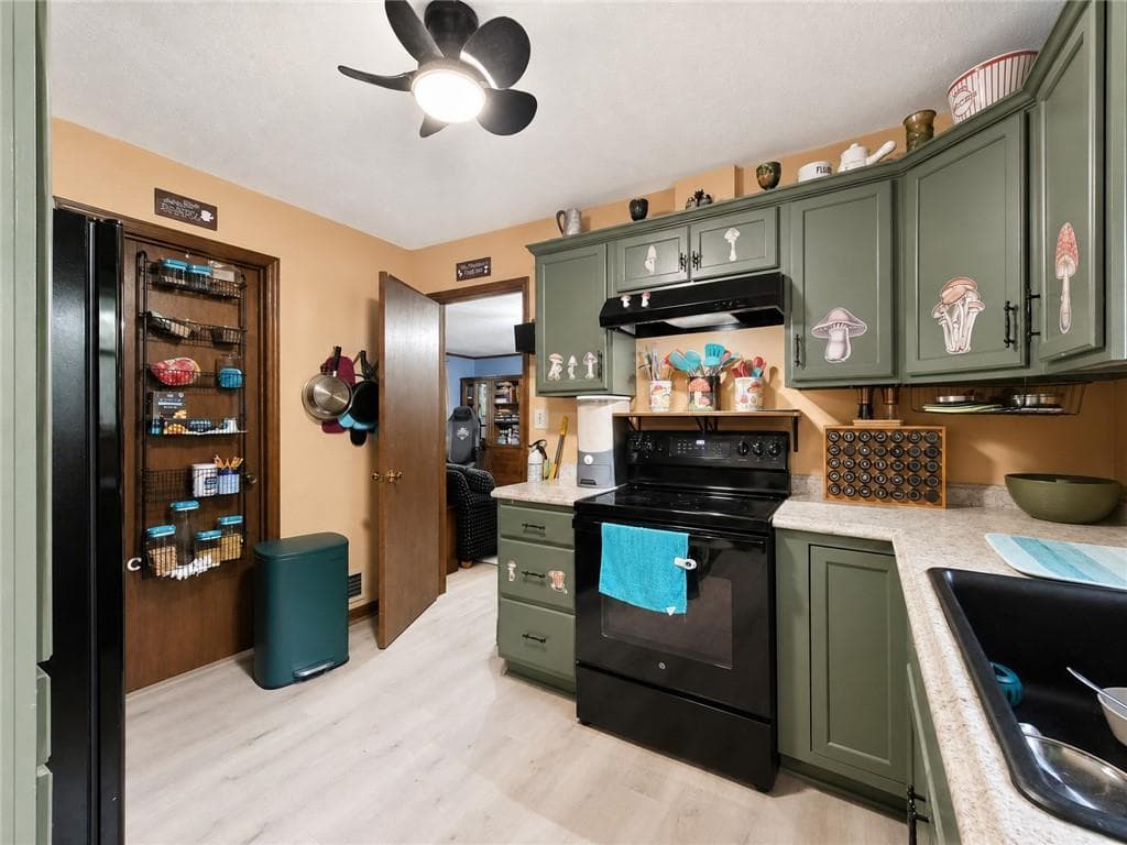 3 bedroom, 2 bathroom, 1,410 sq ft single family residence under contract at 130 Goodman Drive, Fayetteville, GA 30215 — photo 7