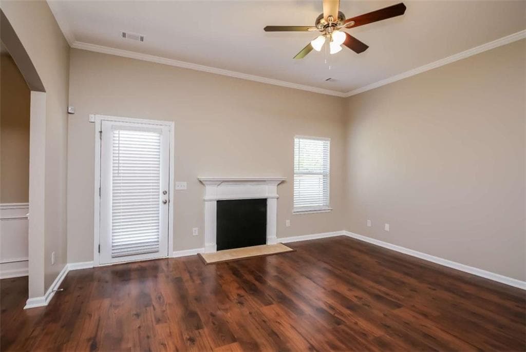 3 bedroom, 4 bathroom, 2,000 sq ft single family residence for sale at 7120 Silk Tree Pointe, Braselton, GA 30517 — photo 8