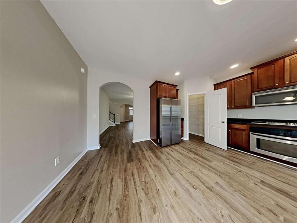 5 bedroom, 5 bathroom, 3,000 sq ft single family residence for sale at 14 Stone Court, Newnan, GA 30265 — photo 5