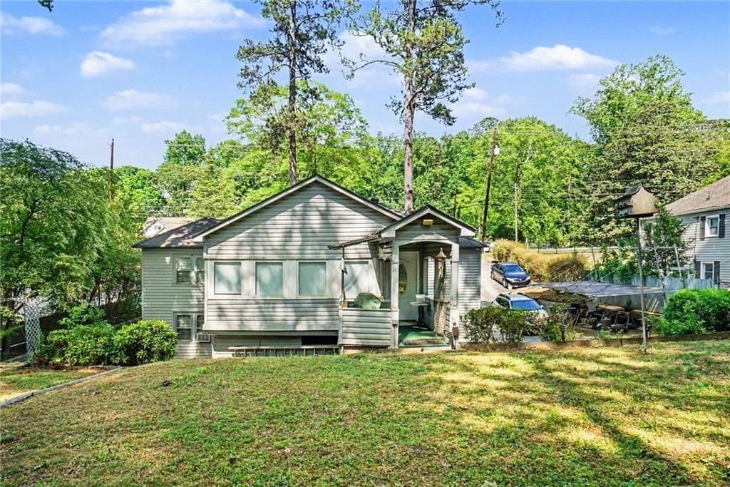 3 bedroom, 2 bathroom, 3,157 sq ft single family residence under contract at 2088 E Roxboro Road, Atlanta, GA 30324