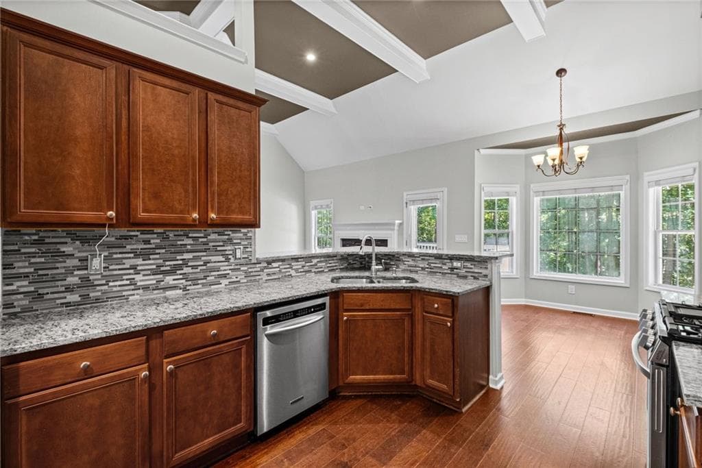 5 bedroom, 3 bathroom, 3,620 sq ft single family residence for sale at 406 Mistflower Court, Ball Ground, GA 30107 — photo 9