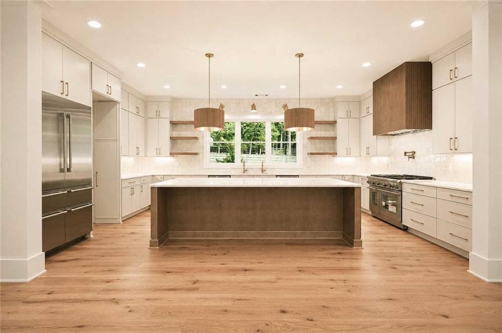 4 bedroom, 6 bathroom, 4,463 sq ft single family residence under contract at 1452 Rucker Circle, Woodstock, GA 30188 — photo 6
