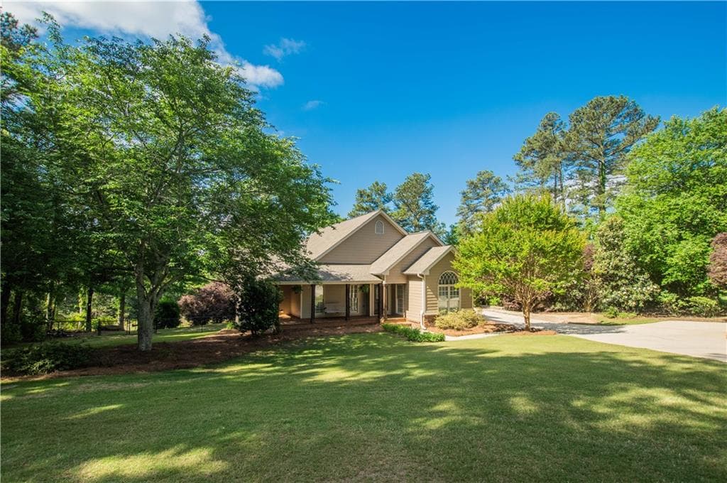 4 bedroom, 2 bathroom, 2,686 sq ft single family residence for sale at 3279 Wages Circle, Dacula, GA 30019 — photo 5