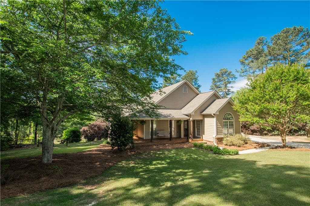 4 bedroom, 2 bathroom, 2,686 sq ft single family residence for sale at 3279 Wages Circle, Dacula, GA 30019 — photo 3