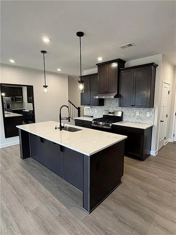 4 bedroom, 3 bathroom, 1,790 sq ft townhouse for rent at 360 Salt Lake Lane Lane, Hoschton, GA 30548 for $2,450 a month — photo 2