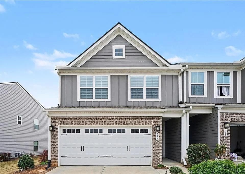 3 bedroom, 3 bathroom, 1,924 sq ft townhouse for rent at 136 Salt Lake Lane Lane, Hoschton, GA 30548 for $2,250 a month — photo 1 of 29