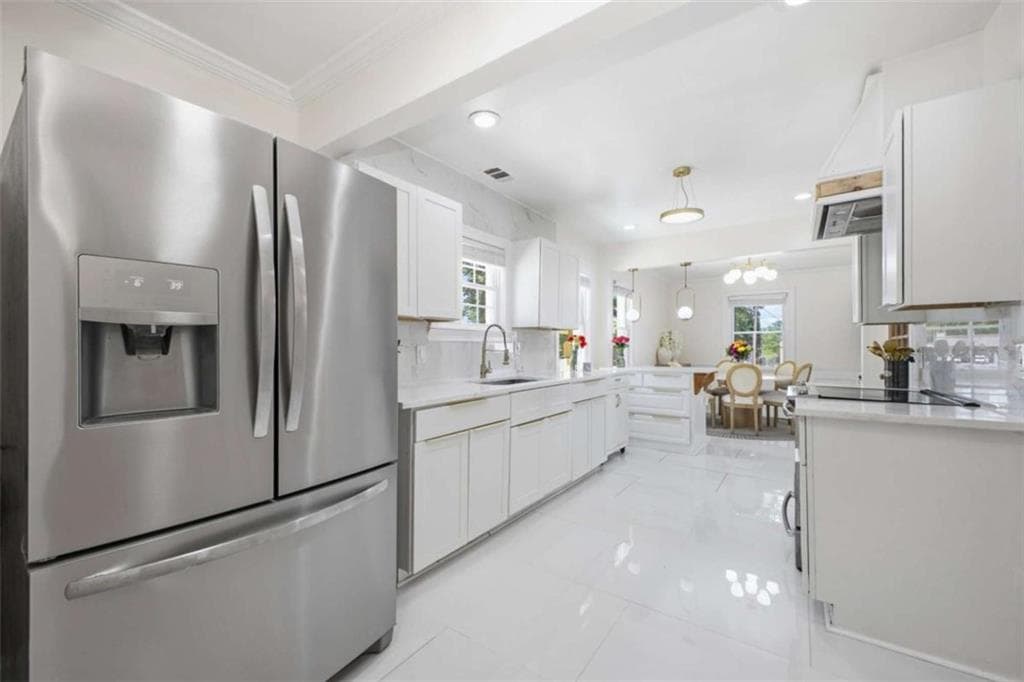 4 bedroom, 4 bathroom, 1,900 sq ft single family residence under contract at 4825 River Road, Columbus, GA 31904 — photo 4
