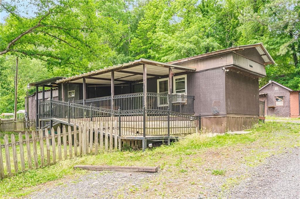 3 bedroom, 1 bathroom, 1,230 sq ft single family residence for sale at 90 SE Valley Trail, Acworth, GA 30101 — photo 5