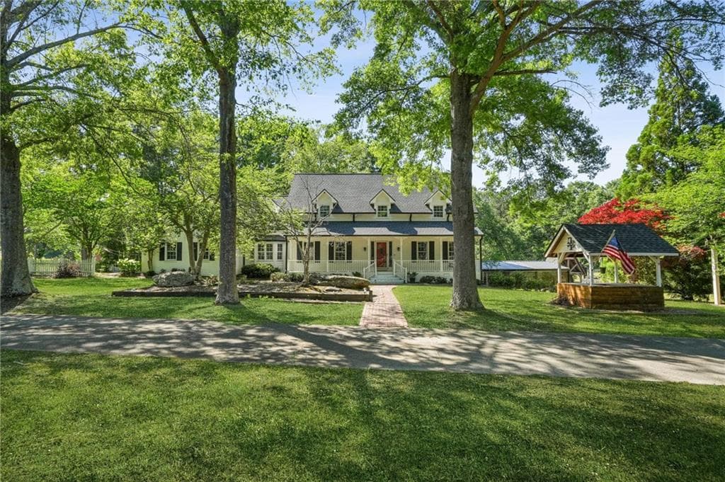 3 bedroom, 5 bathroom, 5,193 sq ft single family residence for sale at 5422 Hill Road, Powder Springs, GA 30127 — photo 2