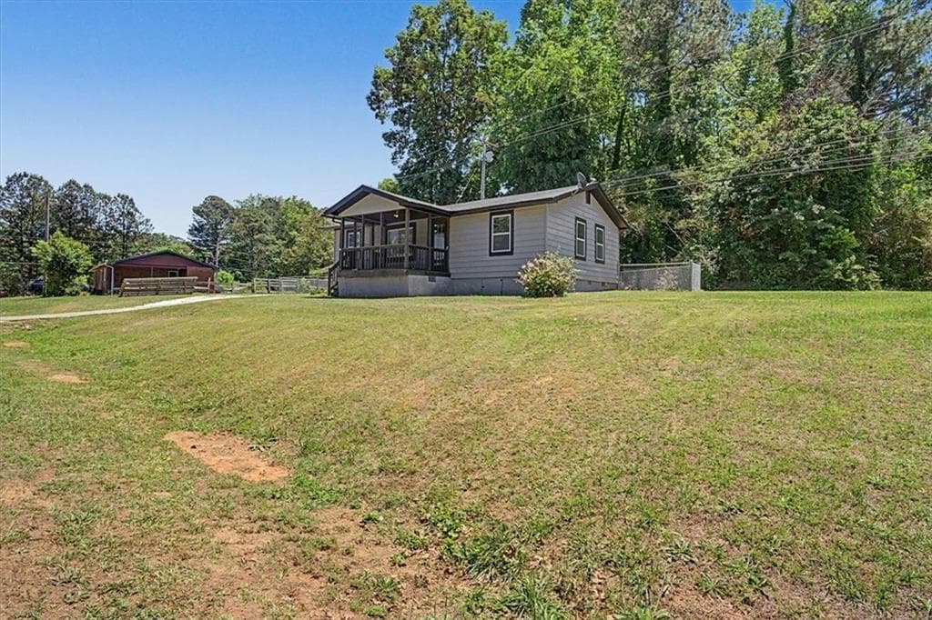 3 bedroom, 1 bathroom, 912 sq ft single family residence for sale at 290 Dock Hyde Road, Carrollton, GA 30116 — photo 8