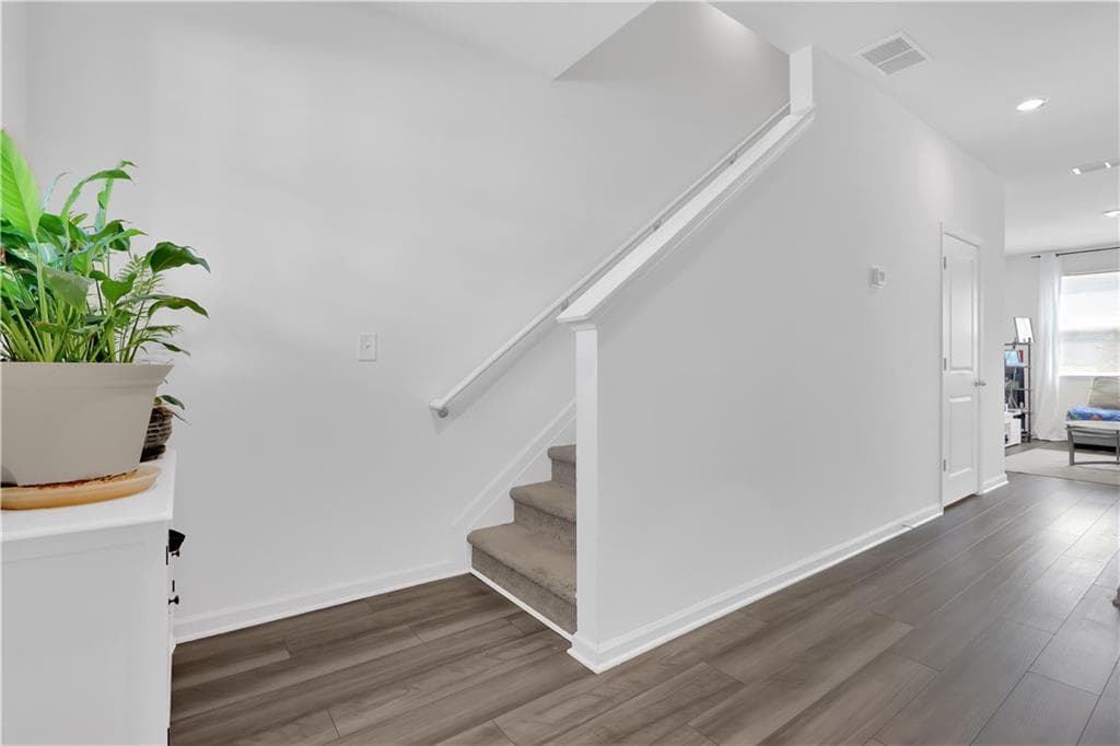 3 bedroom, 3 bathroom, 1,440 sq ft townhouse for sale at 103 Thetford Way, Winder, GA 30680 — photo 4
