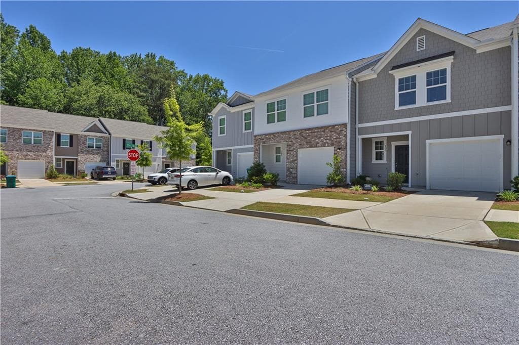 3 bedroom, 3 bathroom, 1,440 sq ft townhouse for sale at 103 Thetford Way, Winder, GA 30680 — photo 2