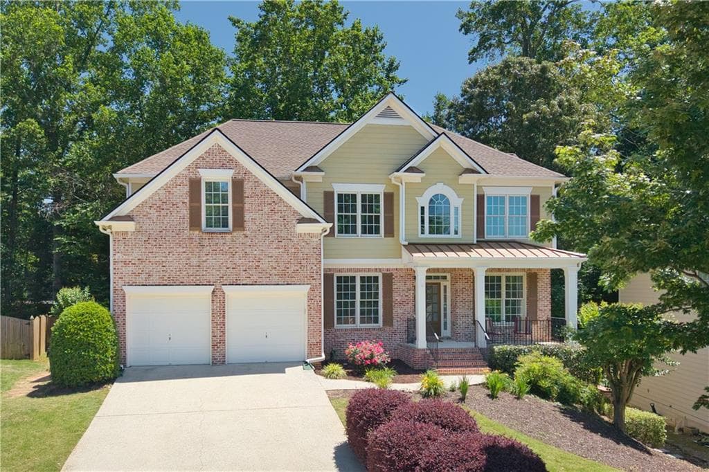 6 bedroom, 5 bathroom, 4,250 sq ft single family residence sold at 266 Vinings Retreat View, Mableton, GA 30126