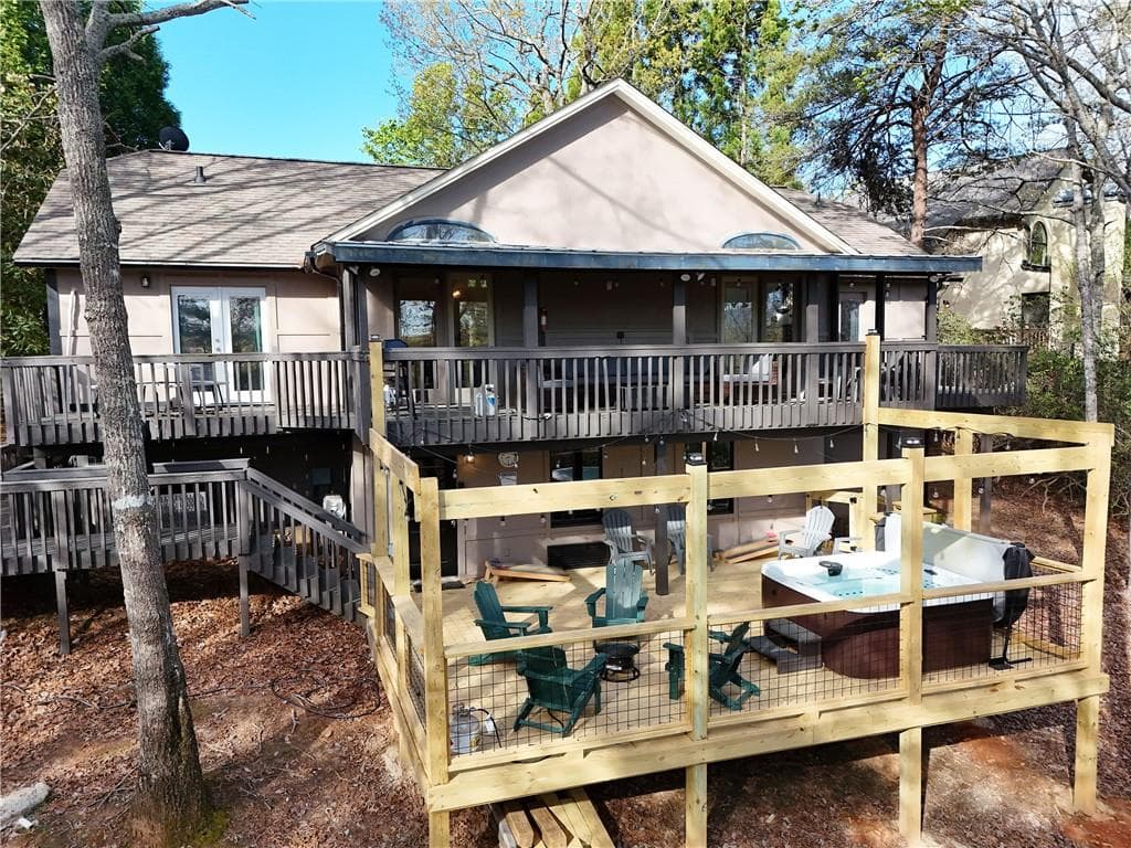3 bedroom, 4 bathroom, 2,592 sq ft single family residence for sale at 85 International Village Drive, Helen, GA 30545 — photo 5