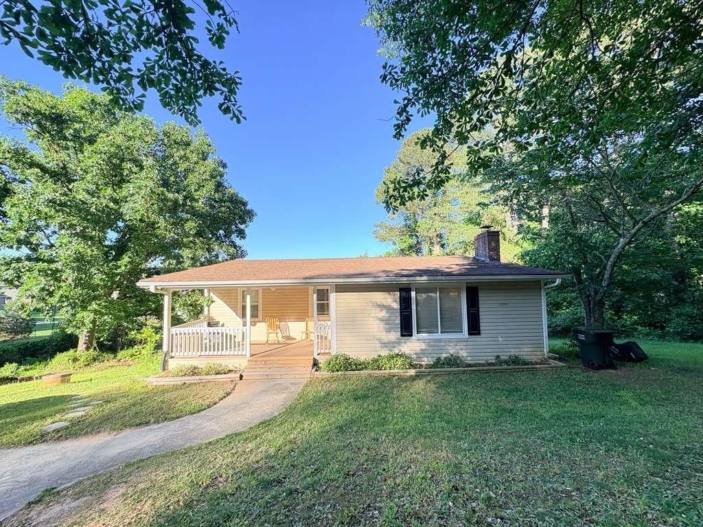 3 bedroom, 2 bathroom, 1,139 sq ft single family residence under contract at 5079 Hudson Road, Loganville, GA 30052 — photo 2