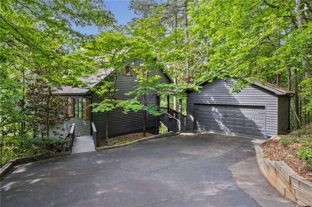 3 bedroom, 3 bathroom, 2,176 sq ft single family residence for sale at 1888 Valley View Drive, Big Canoe, GA 30143 — photo 5