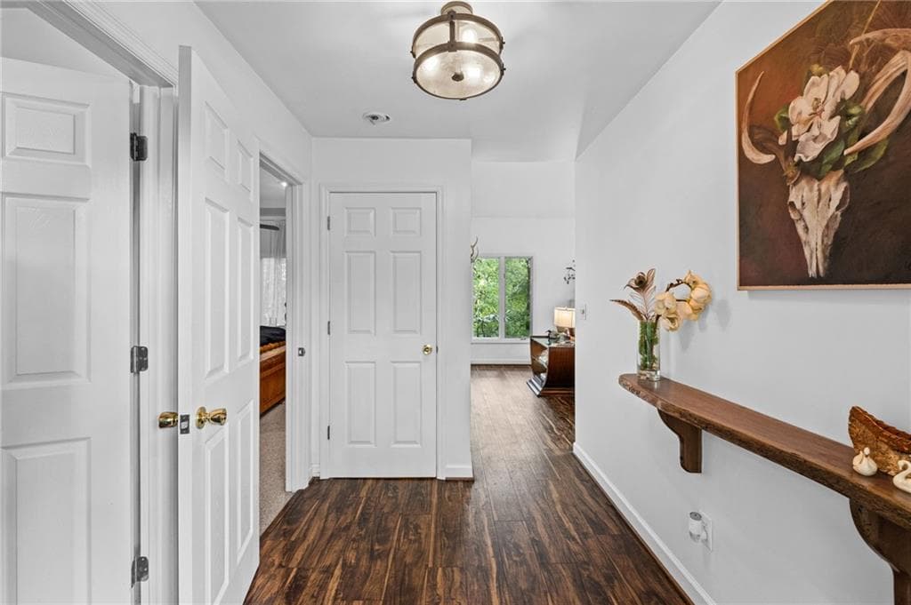 3 bedroom, 3 bathroom, 2,176 sq ft single family residence for sale at 1888 Valley View Drive, Big Canoe, GA 30143 — photo 7