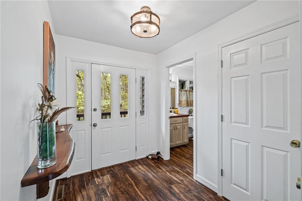 3 bedroom, 3 bathroom, 2,176 sq ft single family residence for sale at 1888 Valley View Drive, Big Canoe, GA 30143 — photo 8