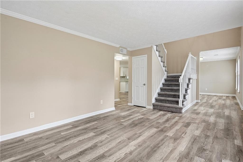 4 bedroom, 3 bathroom, 2,207 sq ft single family residence for sale at 120 Birch Court, Fayetteville, GA 30214 — photo 5