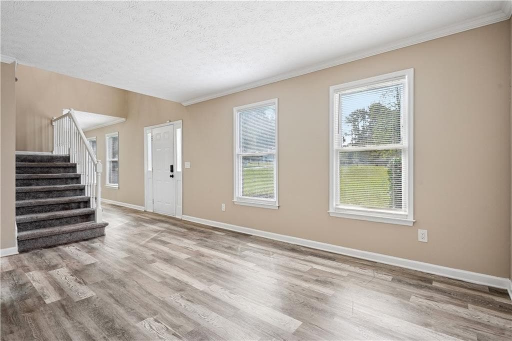 4 bedroom, 3 bathroom, 2,207 sq ft single family residence for sale at 120 Birch Court, Fayetteville, GA 30214 — photo 6