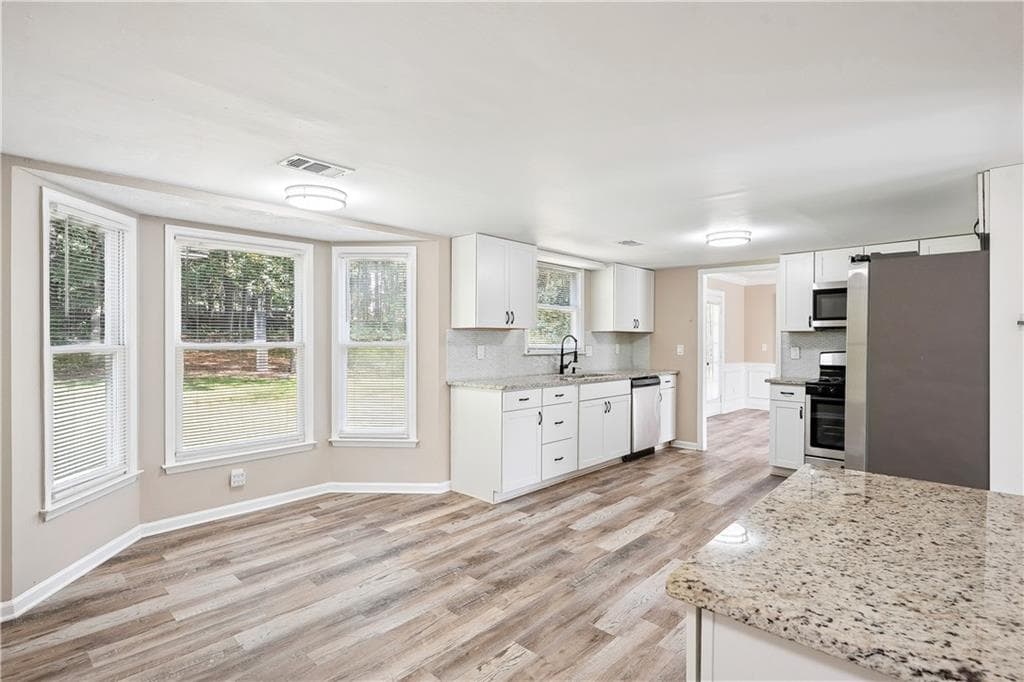 4 bedroom, 3 bathroom, 2,207 sq ft single family residence for sale at 120 Birch Court, Fayetteville, GA 30214 — photo 9