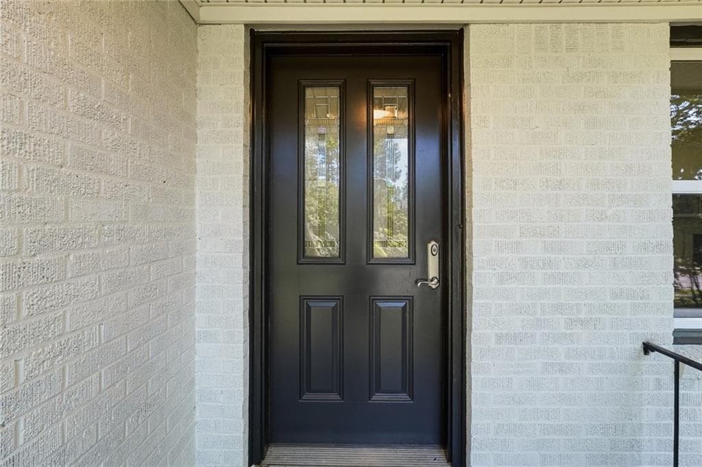 3 bedroom, 2 bathroom, 1,716 sq ft single family residence for sale at 3100 N Druid Hills Road, Decatur, GA 30033 — photo 3