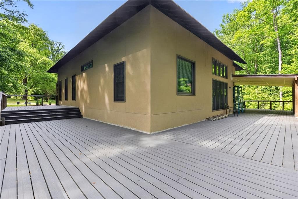6 bedroom, 4 bathroom, 3,403 sq ft single family residence for sale at 320 Waverly Hall Circle, Roswell, GA 30075 — photo 5