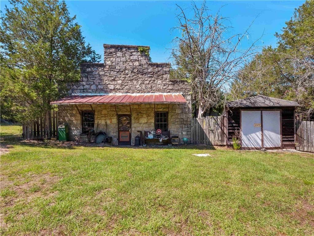 2 bedroom, 2 bathroom, 1,724 sq ft single family residence under contract at 3449 Hwy 138 Highway, Conyers, GA 30013 — photo 4