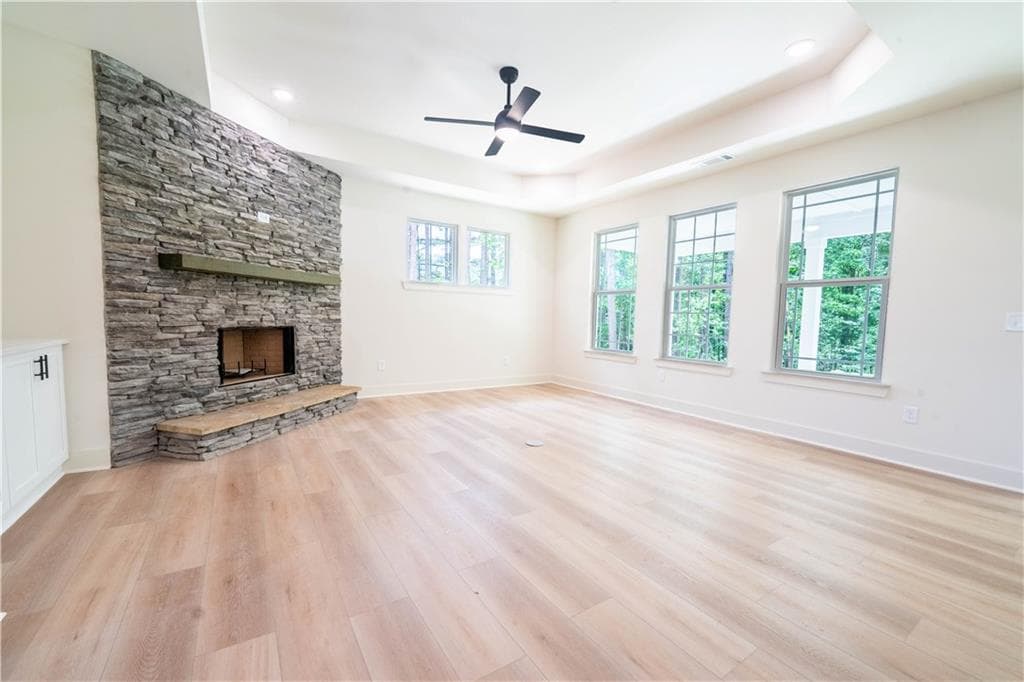 3 bedroom, 3 bathroom, 2,400 sq ft single family residence for sale at 2013 Deer Crossing, Rocky Face, GA 30740 — photo 5