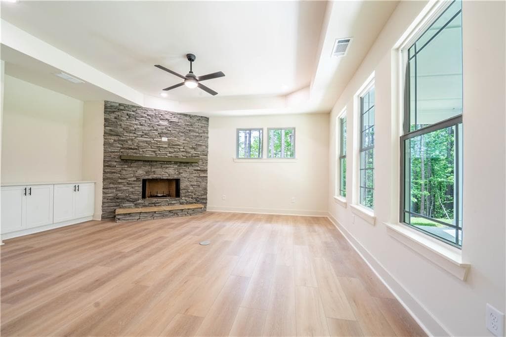 3 bedroom, 3 bathroom, 2,400 sq ft single family residence for sale at 2013 Deer Crossing, Rocky Face, GA 30740 — photo 6