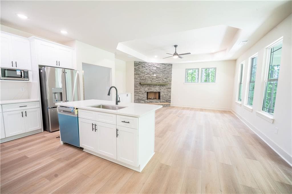 3 bedroom, 3 bathroom, 2,400 sq ft single family residence for sale at 2013 Deer Crossing, Rocky Face, GA 30740 — photo 8