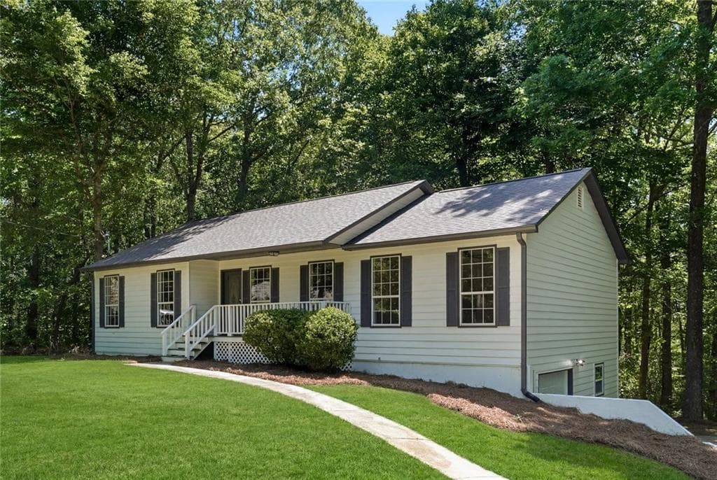 4 bedroom, 3 bathroom, 2,562 sq ft single family residence sold at 87 Harpers Place, Carrollton, GA 30117