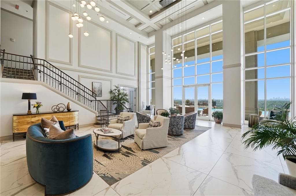 3 bedroom, 3 bathroom, 2,970 sq ft condominium under contract at 2950 Mount Wilkinson Parkway 904, Atlanta, GA 30339 — photo 8