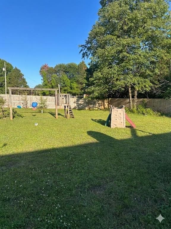 3 bedroom, 2 bathroom, 1,444 sq ft single family residence for sale at 27 Carriage Trace, Cartersville, GA 30121 — photo 5